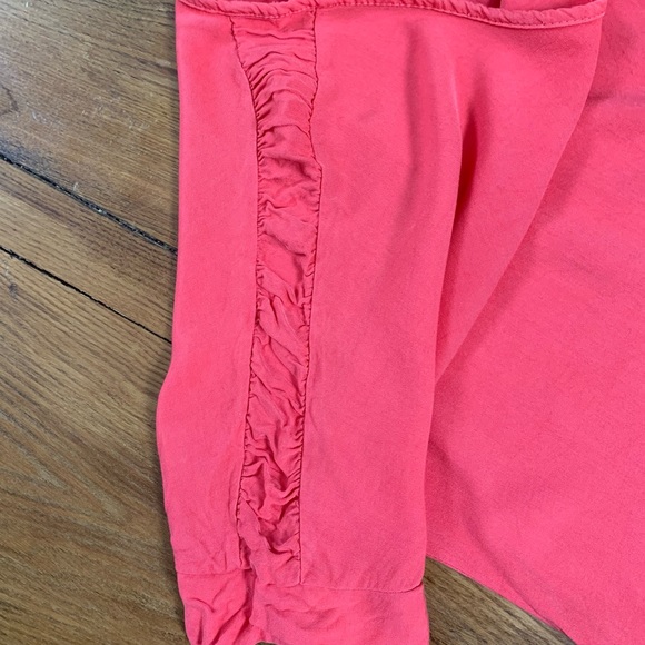 Coral blouse material tee - Picture 2 of 4